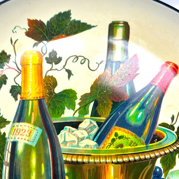 Vintage 13” round melamine/plastic wine design serving tray Japan - Picture 8 of 9